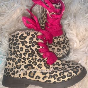 Children’s Place boots for toddler girl